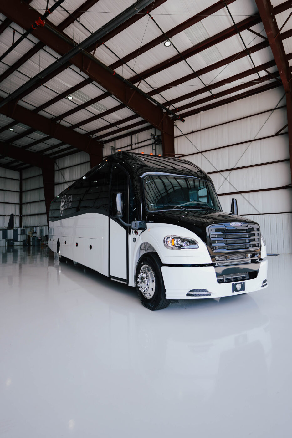 P1000830 School bus rental